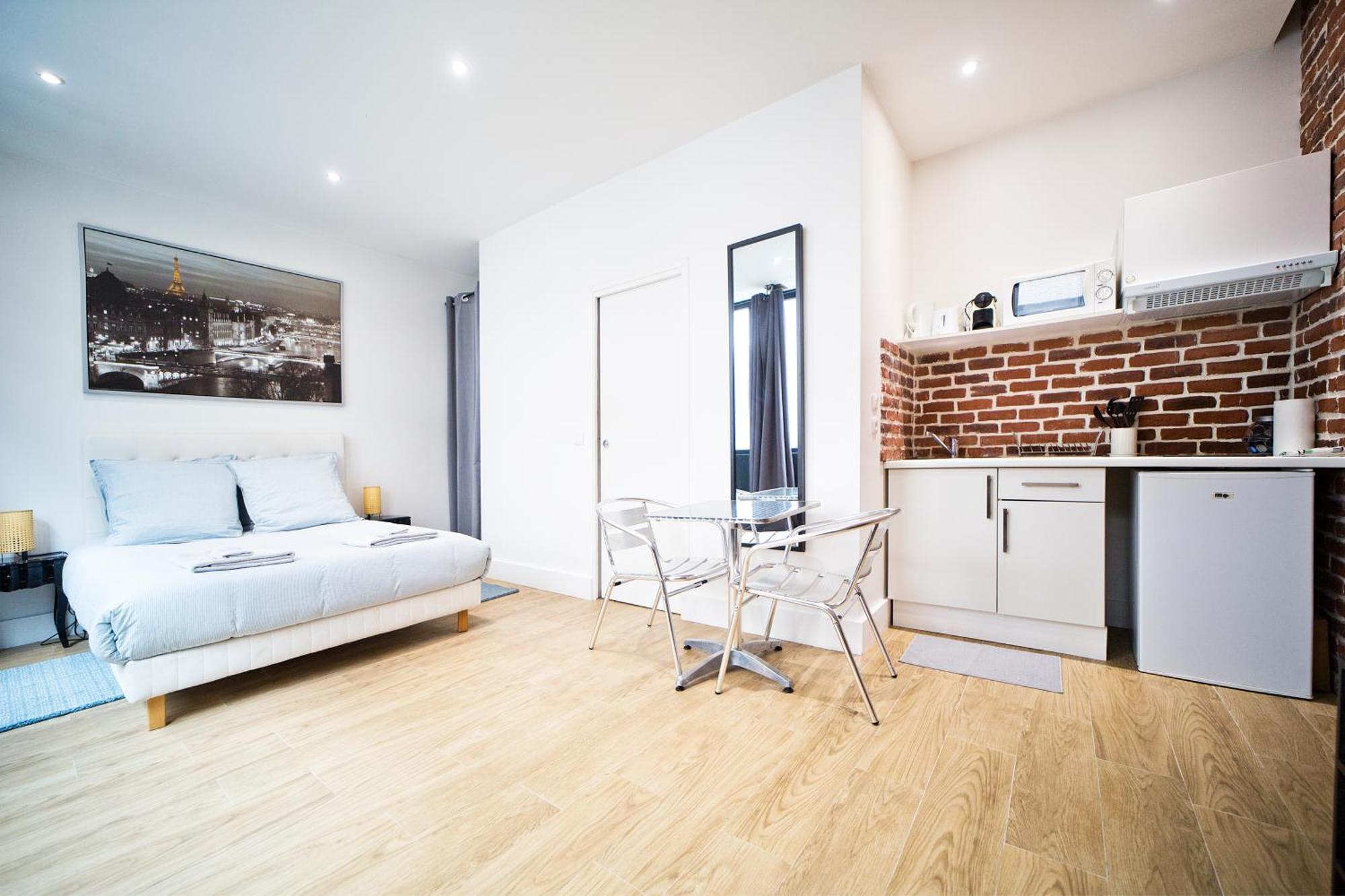 Apartment Loft Style Paris